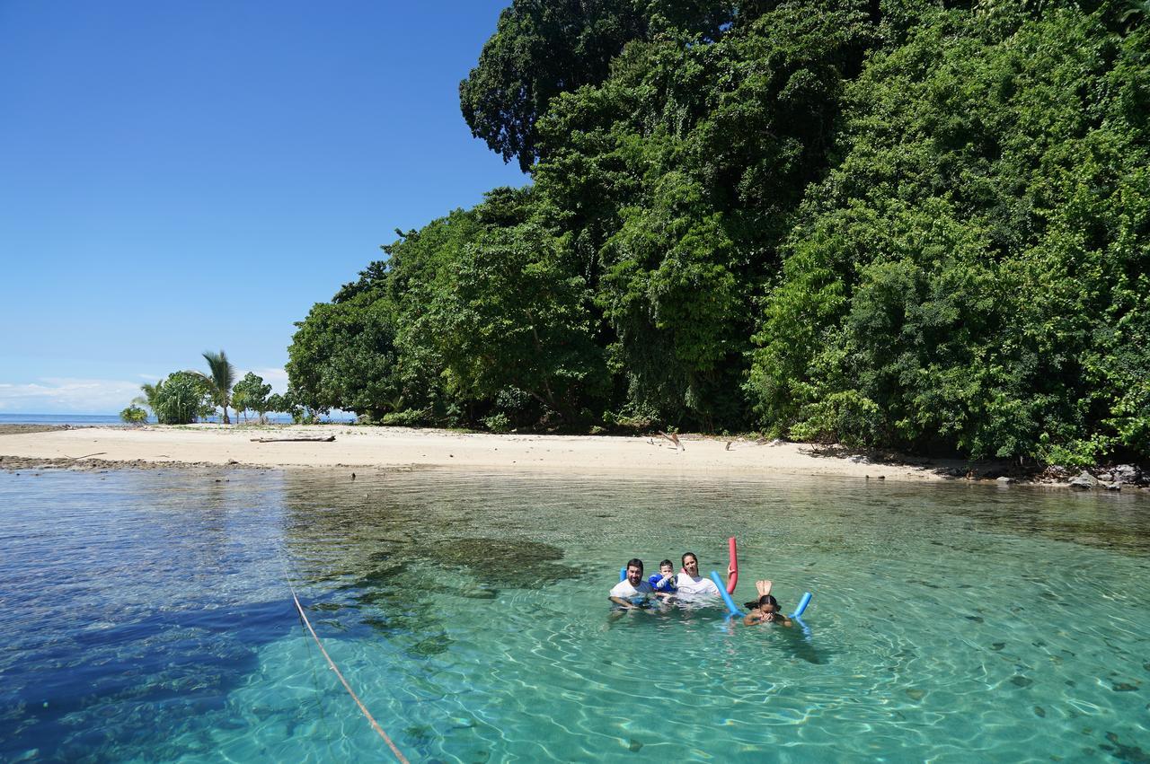 Liamo Reef Resort Kimbe Esterno foto